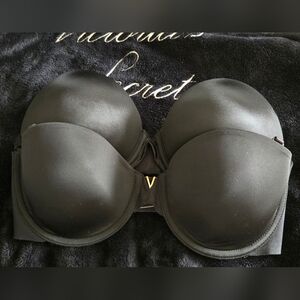 Set Of 2 Victoria's Secret Strapless Bras